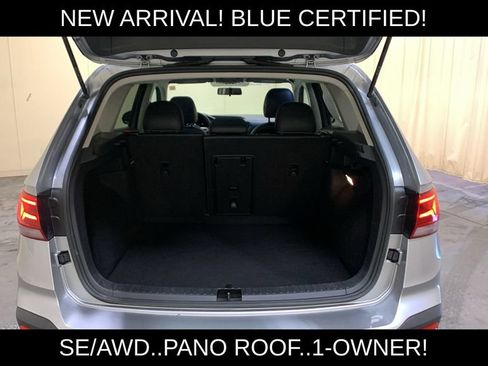Used 2022 Volkswagen Taos SE w/ Panoramic Sunroof Package FWD image 20