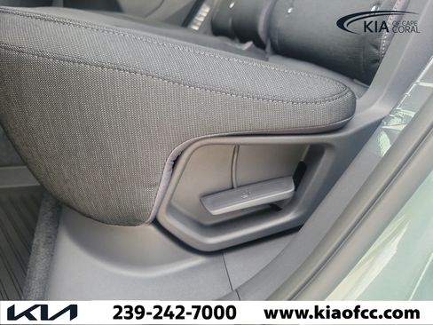 New 2027 Kia Seltos S FWD image 14