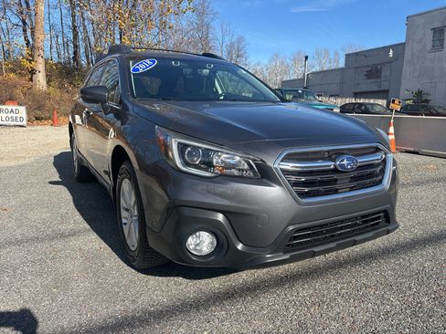 Used 2018 Subaru Outback 2.5i Premium image 7