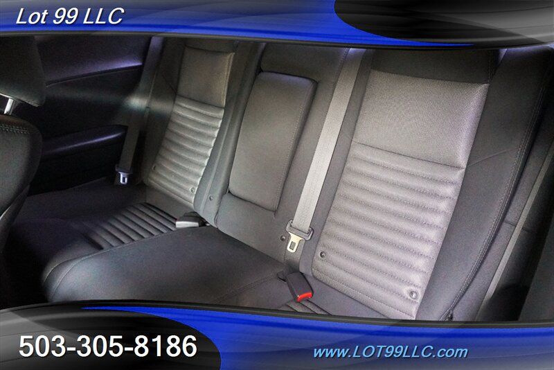Used 2014 Dodge Challenger SXT RWD image 14
