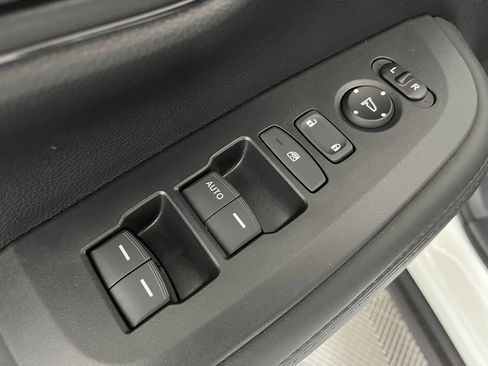 New 2026 Honda HR-V LX image 10