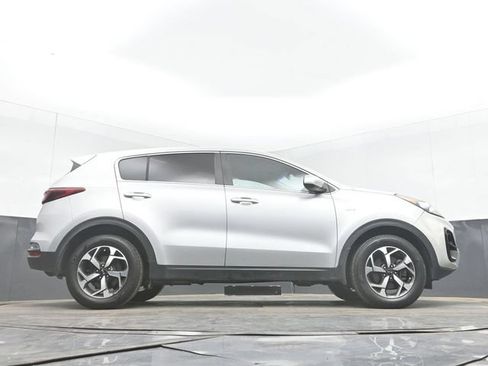 Used 2020 Kia Sportage LX AWD/4WD image 48
