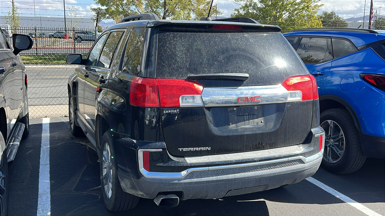 Used 2017 GMC Terrain SLE FWD image 3