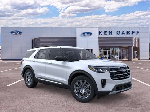 New 2025 Ford Explorer Active w/ Active Comfort Package AWD/4WD image 10