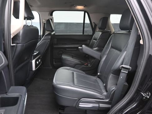 Used 2024 Ford Expedition XLT RWD image 26
