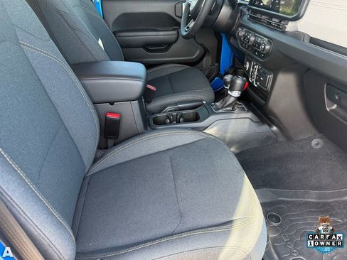 Certified 2025 Jeep Wrangler Sport S image 29