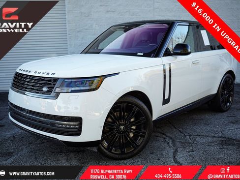 Used 2022 Land Rover Range Rover SE image 1