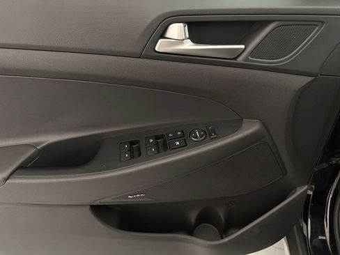 Used 2020 Hyundai Tucson Sport w/ Cargo Package FWD image 11