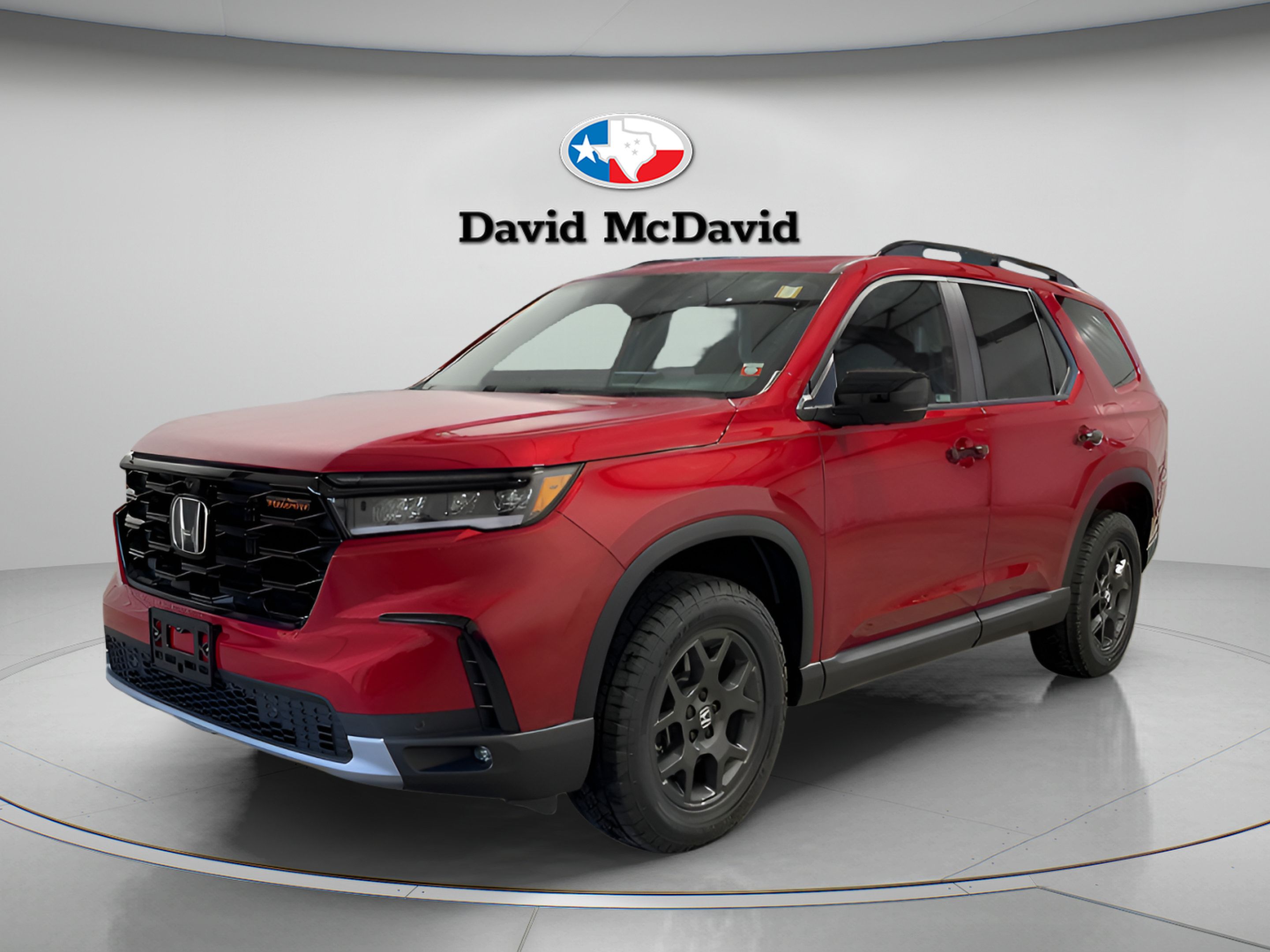 Used 2025 Honda Pilot TrailSport image 1