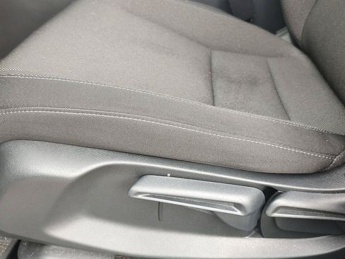 Used 2024 Honda CR-V LX image 3