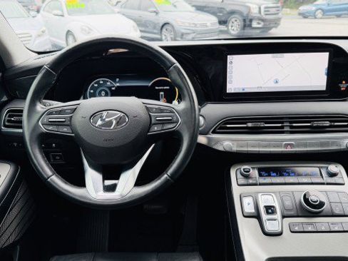 Used 2021 Hyundai Palisade Limited FWD image 8