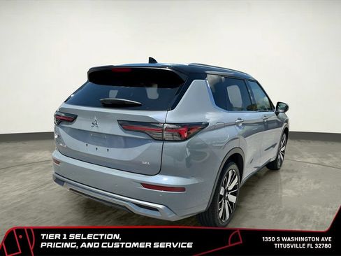 Used 2025 Mitsubishi Outlander SEL FWD image 9
