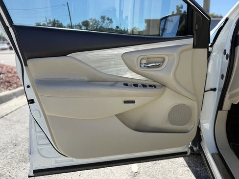 Used 2016 Nissan Murano SL w/ SL Technology Package image 11