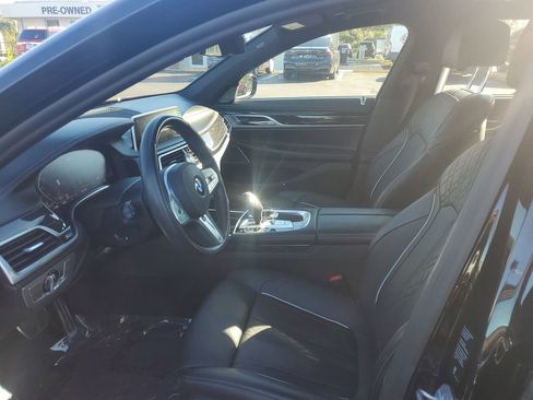 Used 2022 BMW 750i xDrive 750i xDrive w/ Executive Package image 19