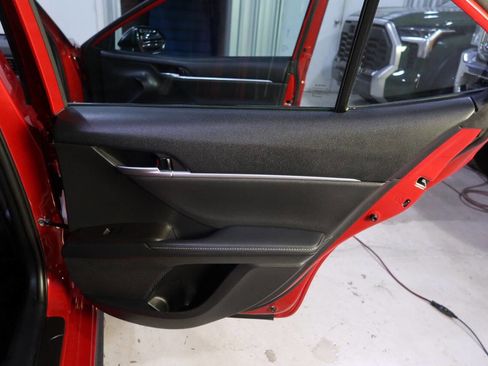 Used 2023 Toyota Camry XSE w/ Navigation Package image 31