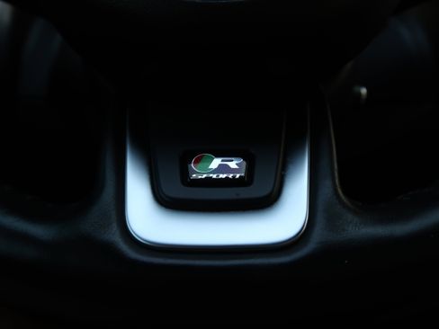 Used 2016 Jaguar XF R-Sport RWD image 31