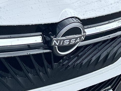 New 2026 Nissan Sentra SV w/ SV Convenience Package FWD image 11