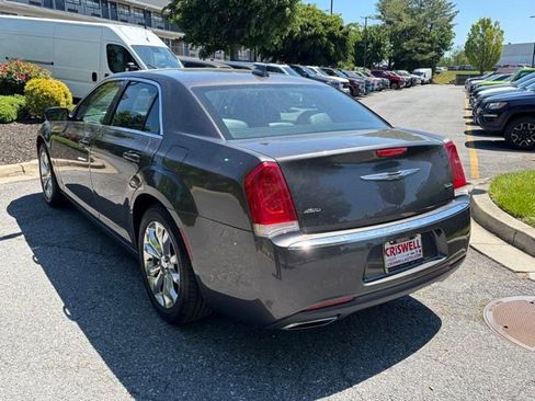 Used 2016 Chrysler 300 Limited w/ Driver Convenience Group AWD/4WD image 5