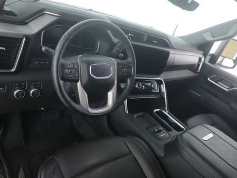 Used 2025 GMC Sierra 2500 Denali w/ Denali Reserve Package AWD/4WD image 18
