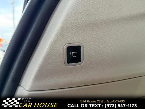 Used 2018 Chrysler Pacifica Touring-L w/ Premium Audio Group image 20