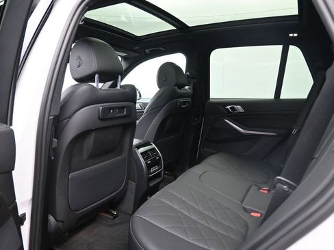 Used 2023 BMW X5 xDrive40i w/ Premium Package image 30