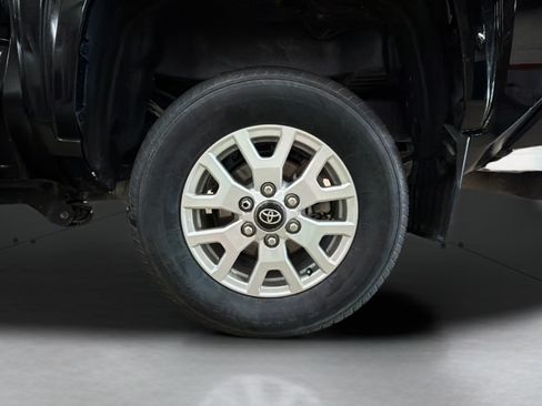 Used 2024 Toyota Tacoma SR AWD/4WD image 26