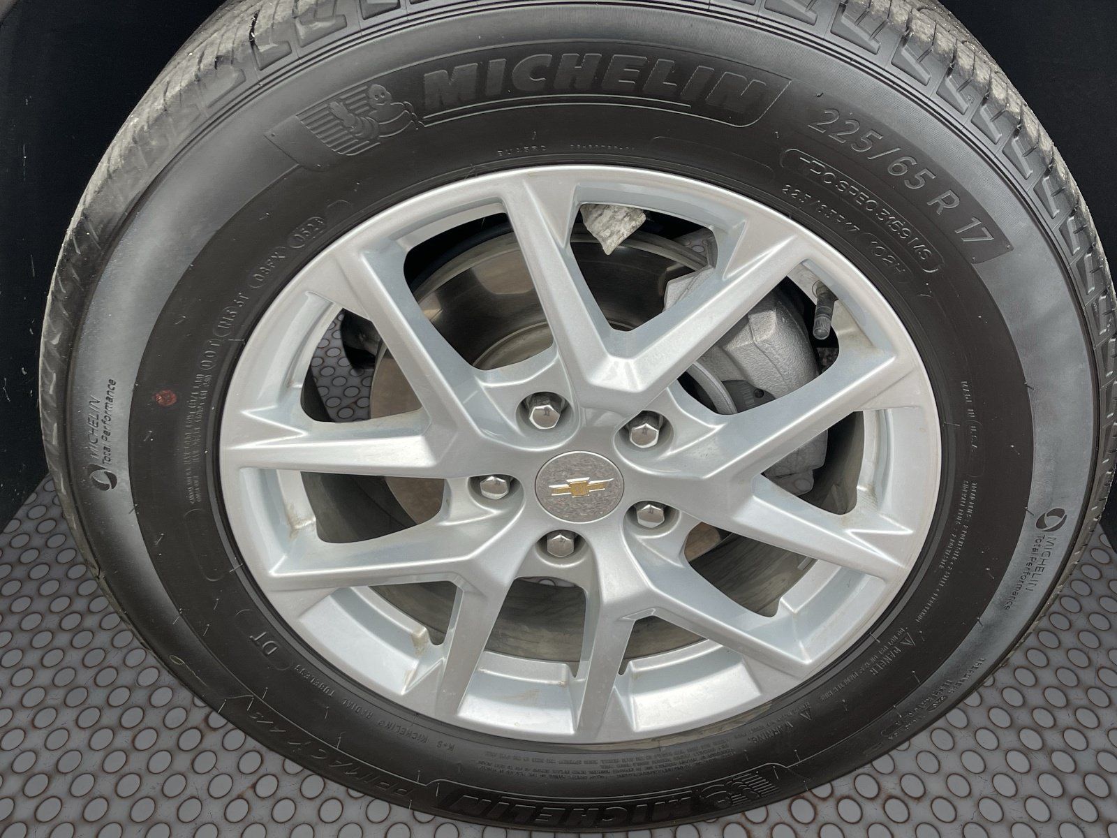 Used 2024 Chevrolet Equinox LT FWD image 10
