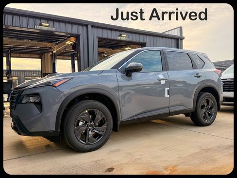 New 2026 Nissan Rogue SV FWD image 1