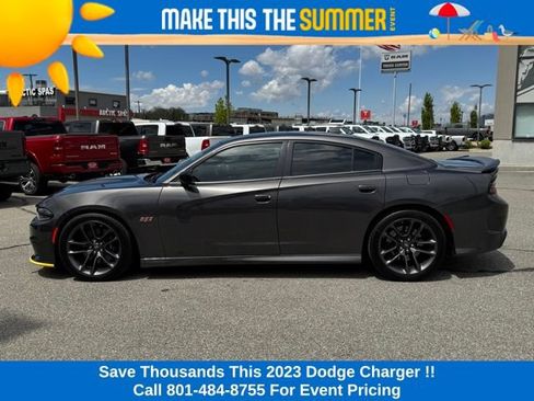 Used 2023 Dodge Charger Scat Pack w/ Plus Group RWD image 2