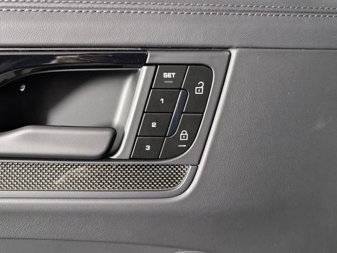 New 2026 Porsche Cayenne GTS image 25