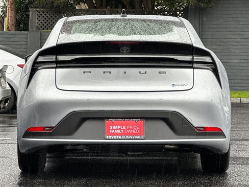 New 2026 Toyota Prius Plug-In Hybrid image 8