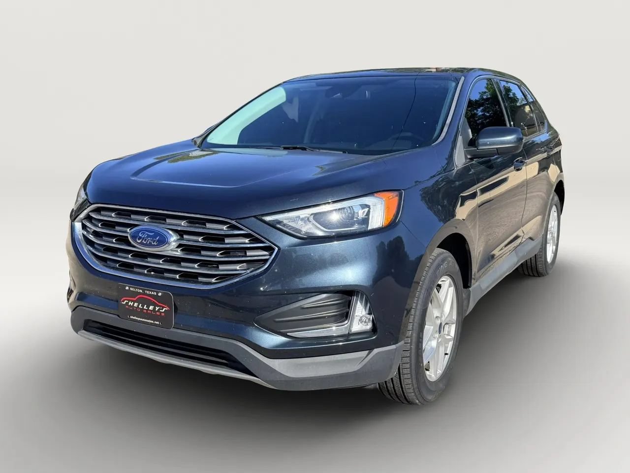 Used 2022 Ford Edge SEL w/ Convenience Package AWD/4WD image 2