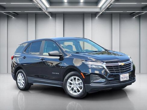 Used 2024 Chevrolet Equinox LS w/ LS Convenience Package FWD image 1