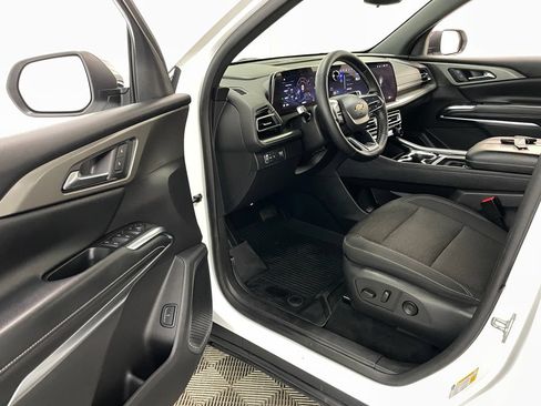 Certified 2024 Chevrolet Traverse LT FWD image 21
