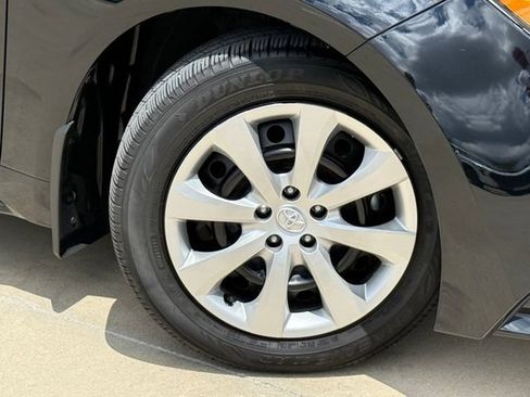Used 2026 Toyota Corolla LE FWD image 2