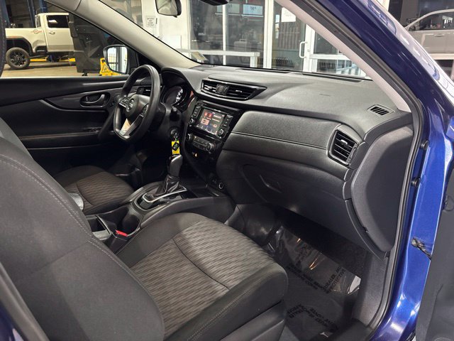 Used 2020 Nissan Rogue S FWD image 35