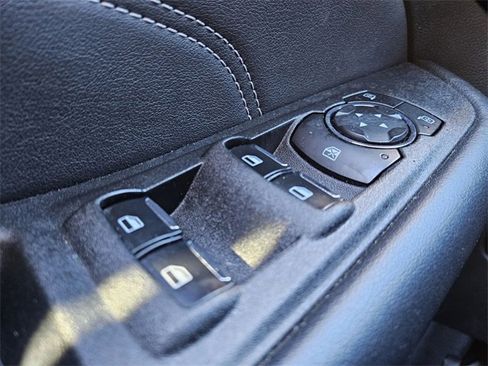 Used 2024 Ford Edge Titanium image 31