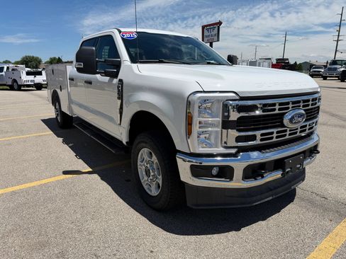 Used 2025 Ford F350 XLT AWD/4WD image 10