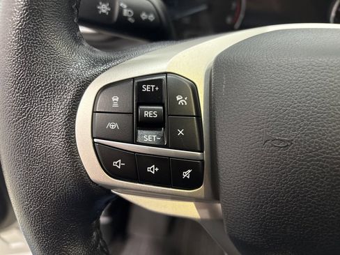 Used 2021 Ford Explorer XLT w/ Equipment Group 202A image 24