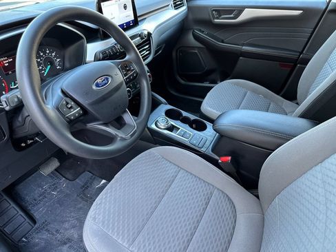 Used 2022 Ford Escape SE FWD image 9