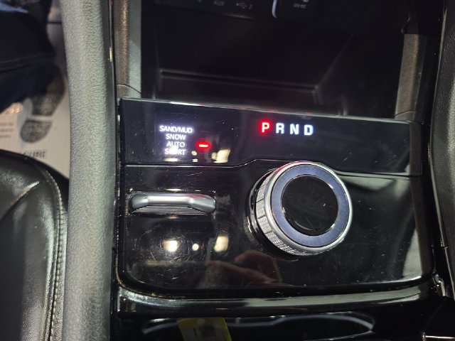 Used 2023 Jeep Grand Cherokee L Limited w/ Trailer Tow Group (B) AWD/4WD image 16