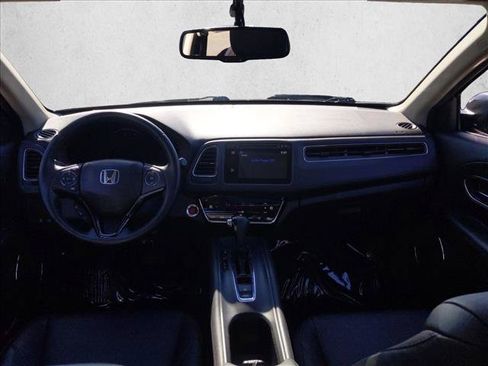 Used 2018 Honda HR-V EX-L image 17