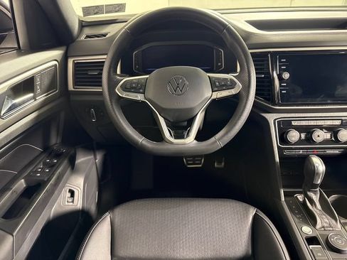 Used 2020 Volkswagen Atlas Cross Sport SEL R-Line AWD/4WD image 36
