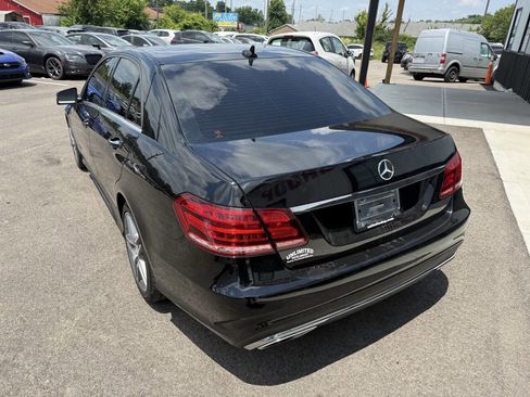 Used 2016 Mercedes-Benz E 350 4MATIC Sedan w/ Premium Package image 10