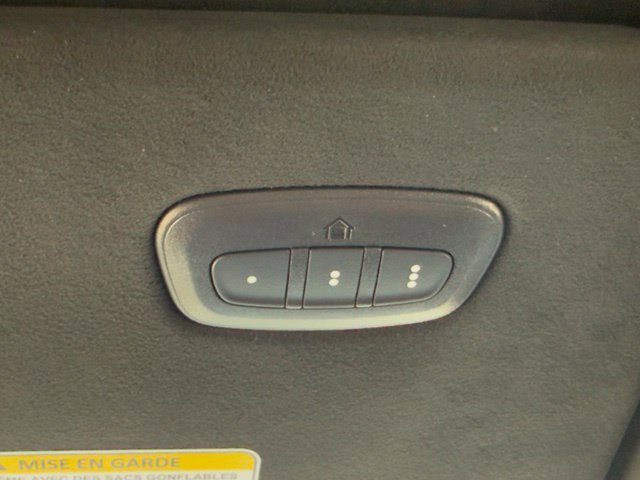 Used 2027 RAM 1500 4x4 Crew Cab image 33