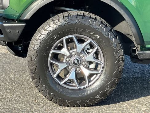 Certified 2024 Ford Bronco Badlands image 28