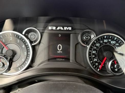 Used 2025 RAM 1500 Big Horn AWD/4WD image 36