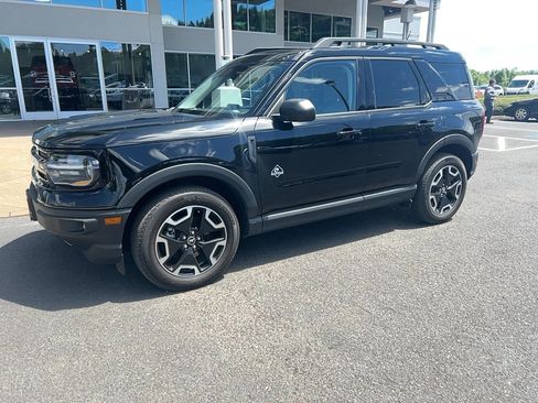 Used 2023 Ford Bronco Sport Outer Banks w/ Tech Package AWD/4WD image 1