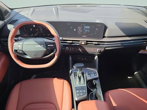 New 2026 Kia Sportage SX FWD image 15