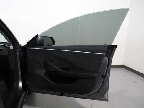 Used 2025 Tesla Model 3 Long Range image 62